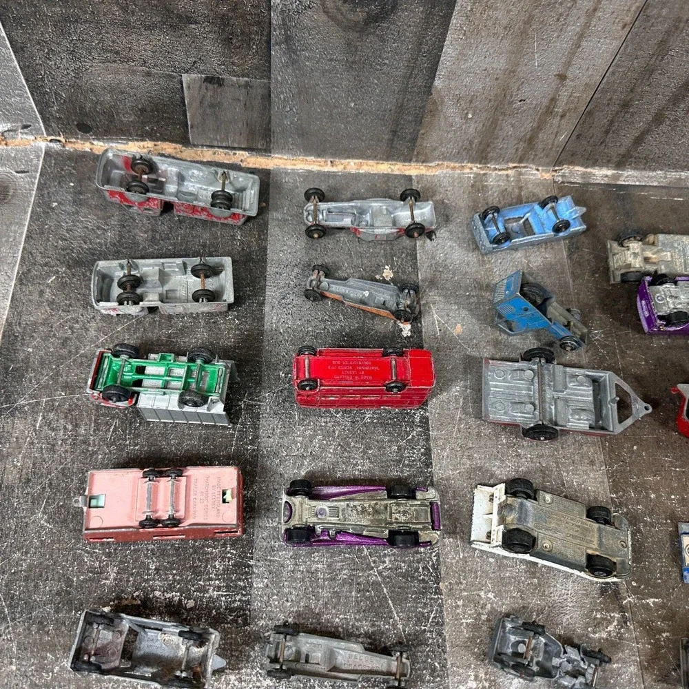 30+ LOT Vintage Toy Cars Tootsie Toys Lesney Others Mostly‎ Rough Shape TLC